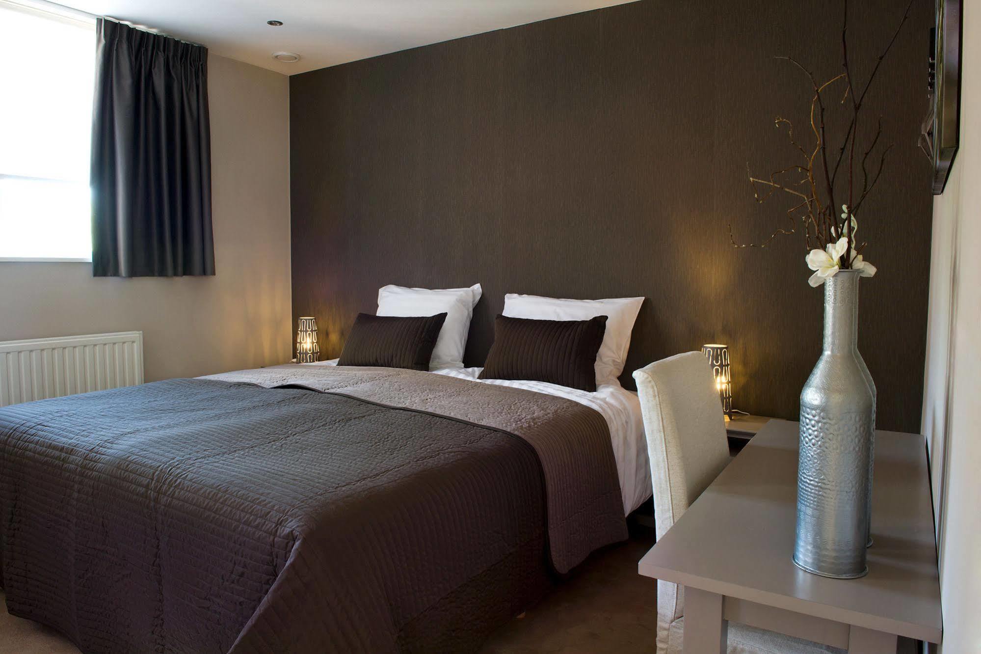 Hotel-Restaurant Thuis! Dinteloord Luaran gambar